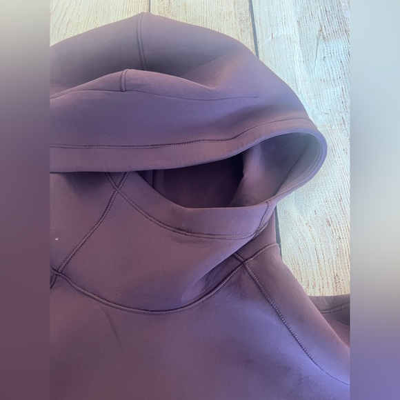 Lululemon air wrap hoodie size 2 nwot - Picture 3 of 6